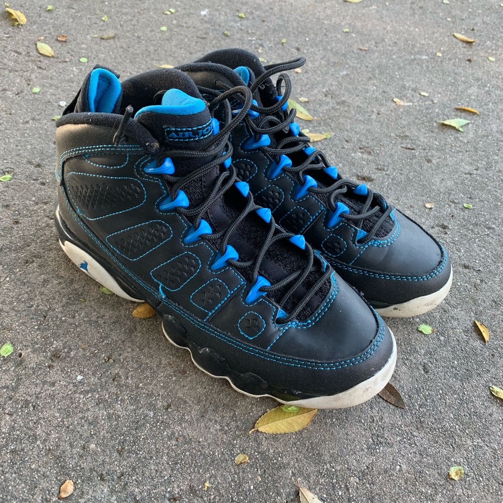 Jordan Retro Size 4Y Shoes